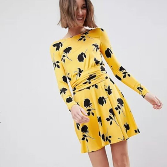 ASOS DESIGN Size 4 Yellow Black Skater Dress Open Back with Wrap Belt: 4725 - Picture 8 of 9